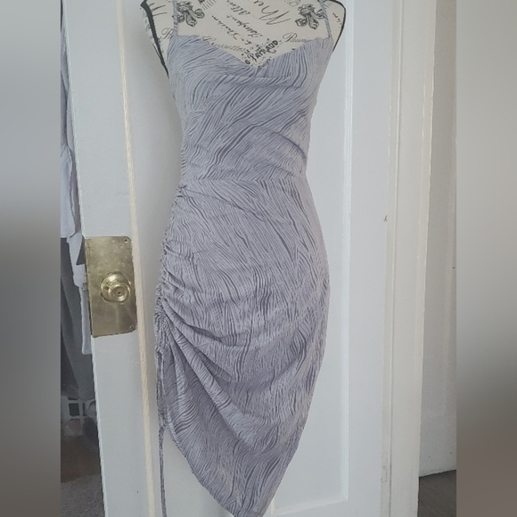 Wavy Striped Print Cami Dress. 🌴 - Picture 3 of 7